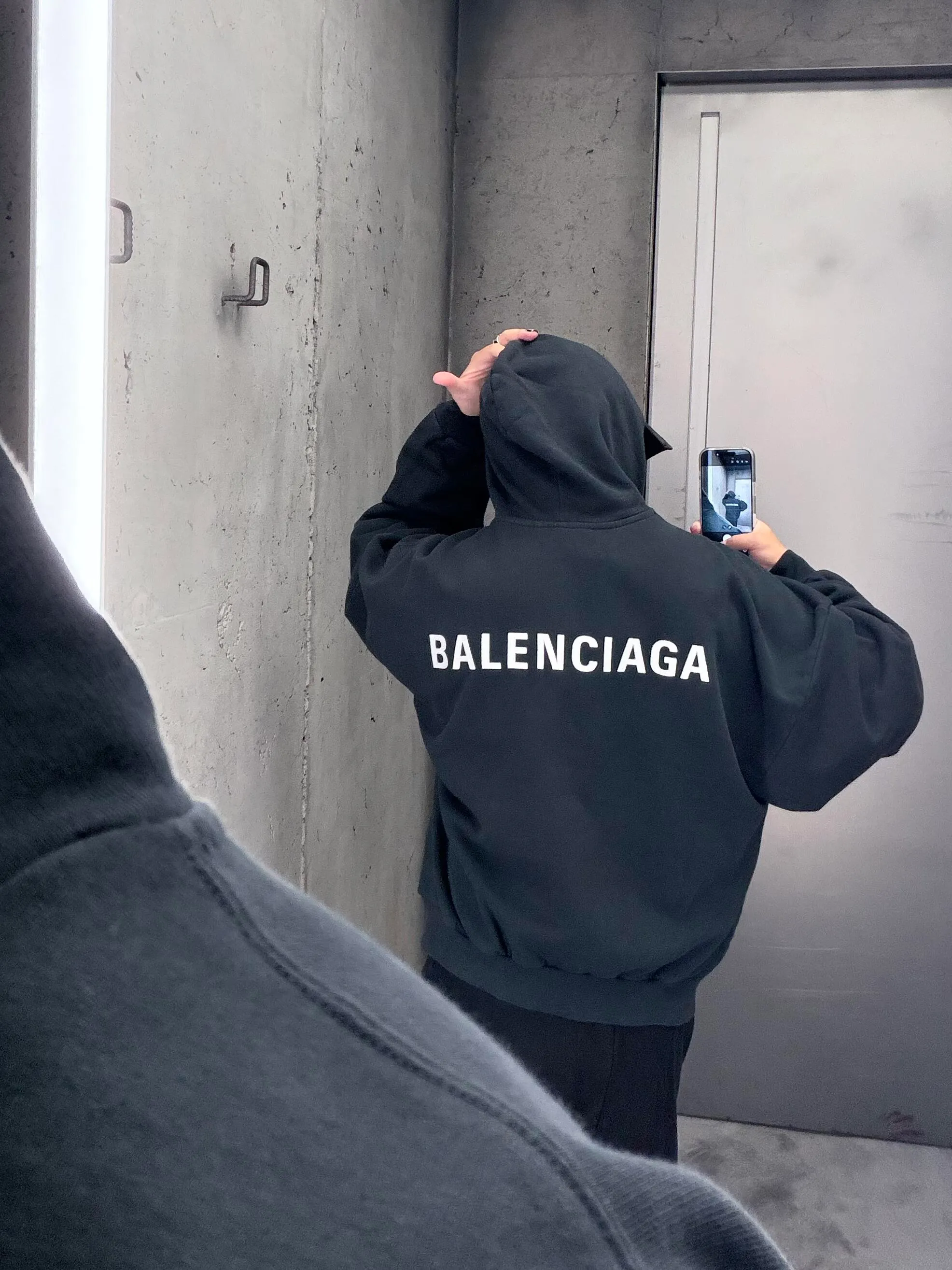 ┃ ┃